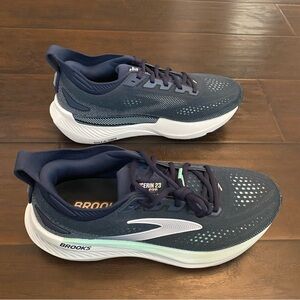 New with box Brooks Glycerin GTS 23  DNA Tuned lace up sneakers women’s size 10D